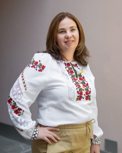 Олена